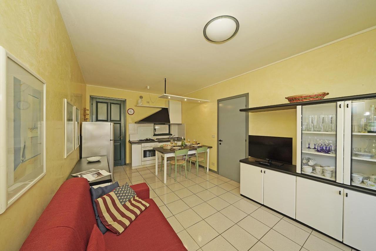 Il Porticciolo P1-12 By Wonderful Italy Apartamento Sirmione Exterior foto