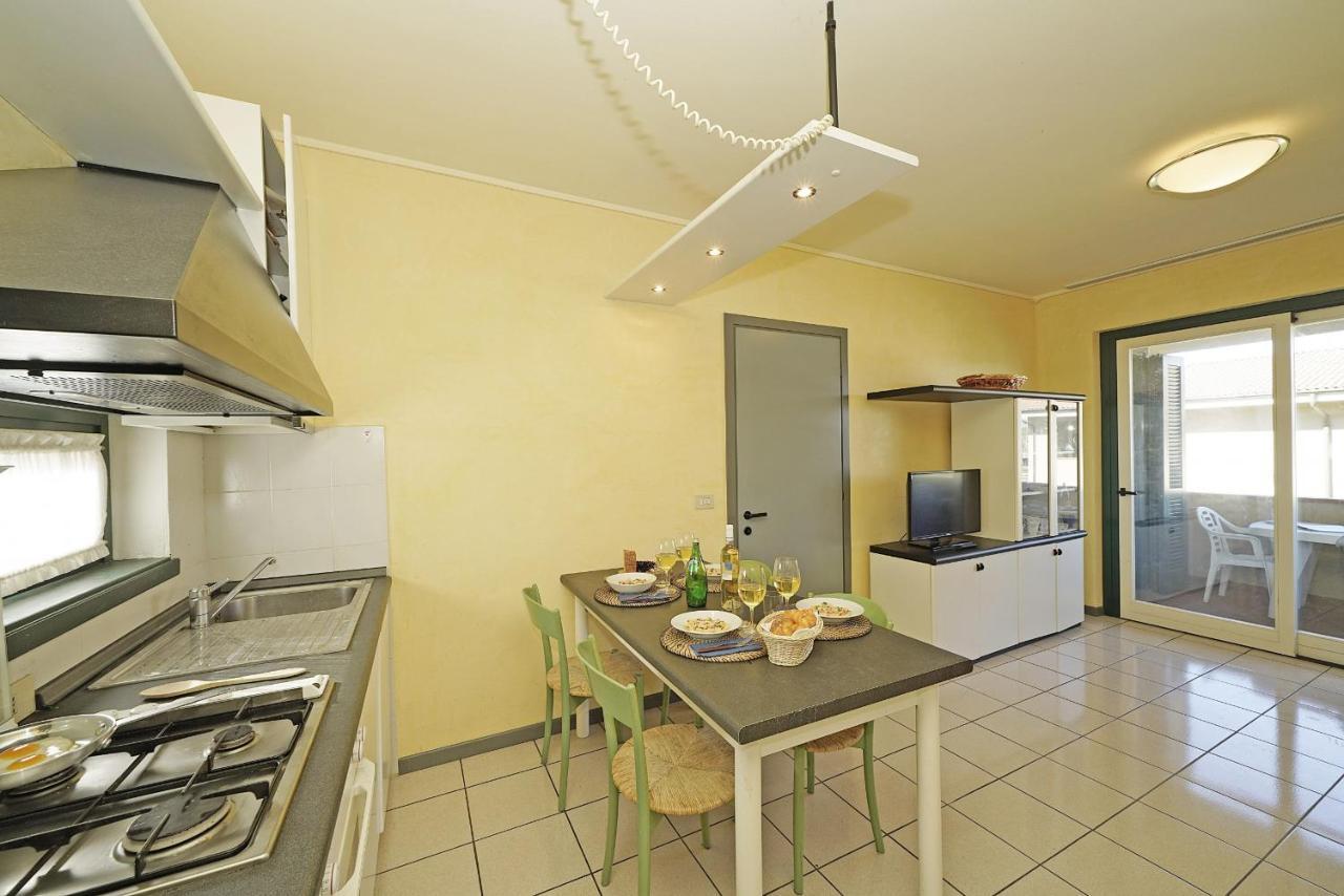 Il Porticciolo P1-12 By Wonderful Italy Apartamento Sirmione Exterior foto