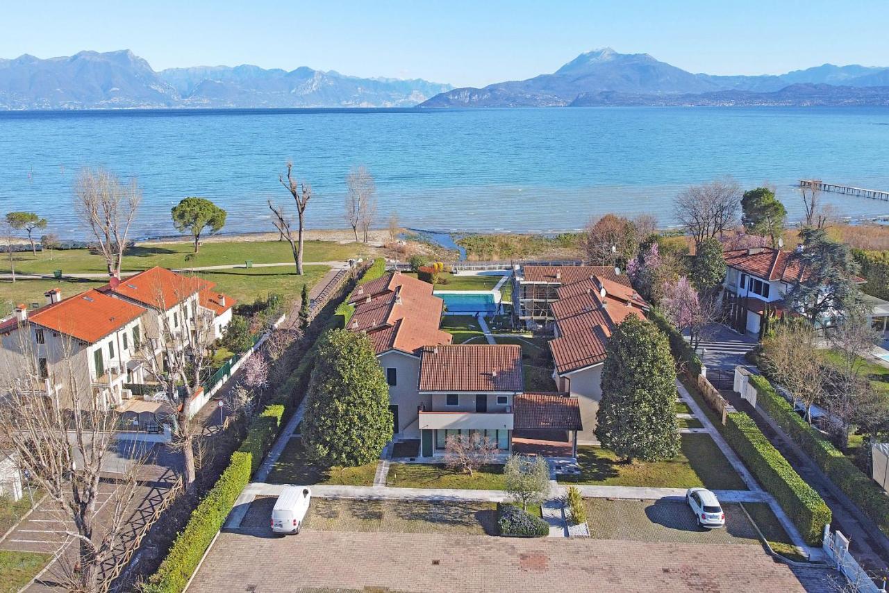 Il Porticciolo P1-12 By Wonderful Italy Apartamento Sirmione Exterior foto