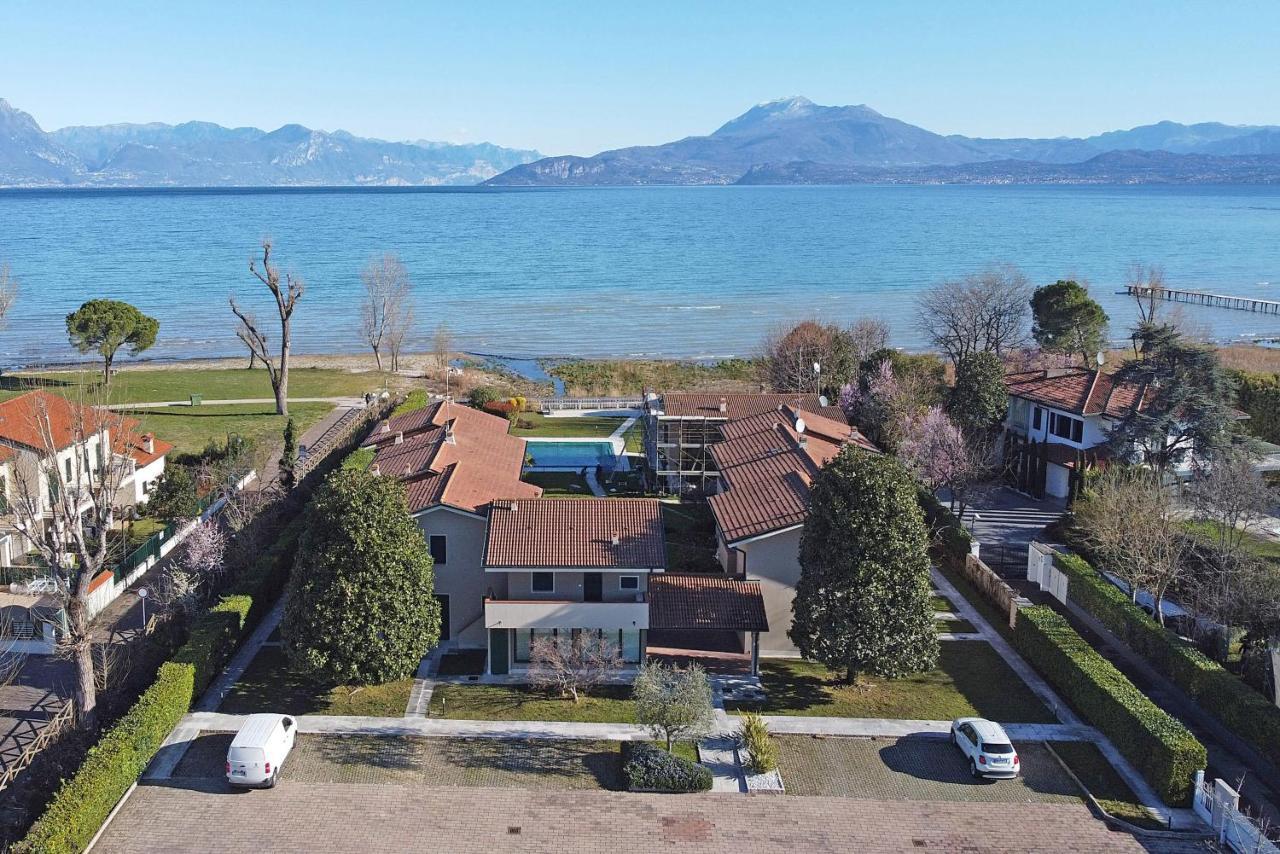 Il Porticciolo P1-12 By Wonderful Italy Apartamento Sirmione Exterior foto