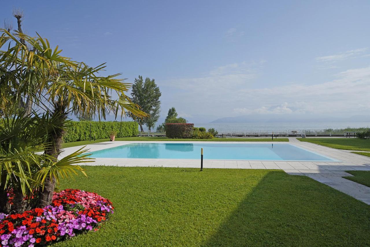 Il Porticciolo P1-12 By Wonderful Italy Apartamento Sirmione Exterior foto