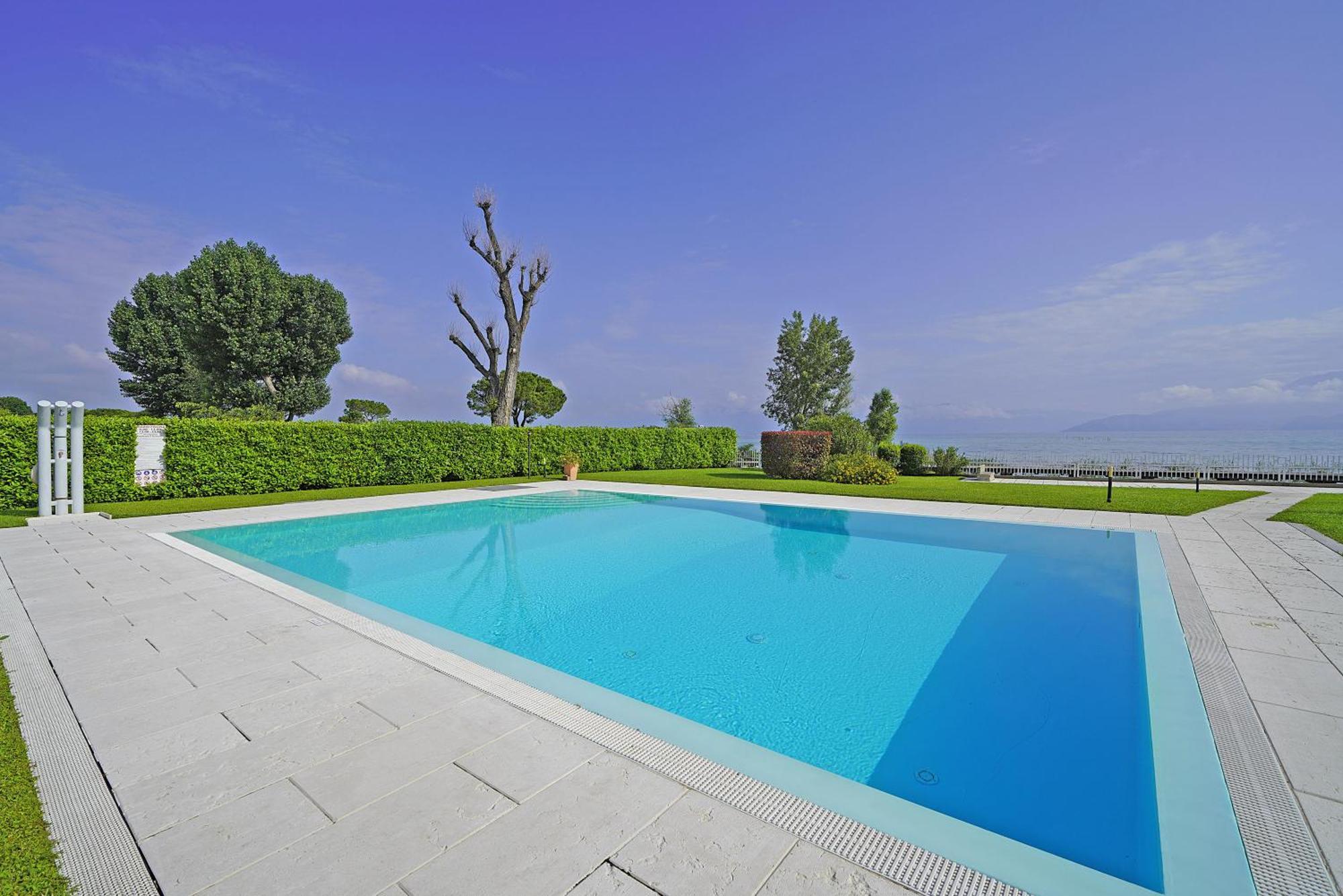 Il Porticciolo P1-12 By Wonderful Italy Apartamento Sirmione Exterior foto