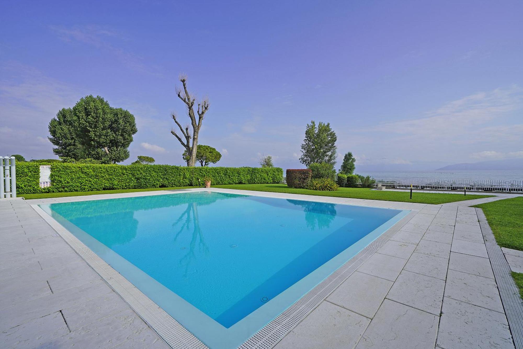 Il Porticciolo P1-12 By Wonderful Italy Apartamento Sirmione Exterior foto